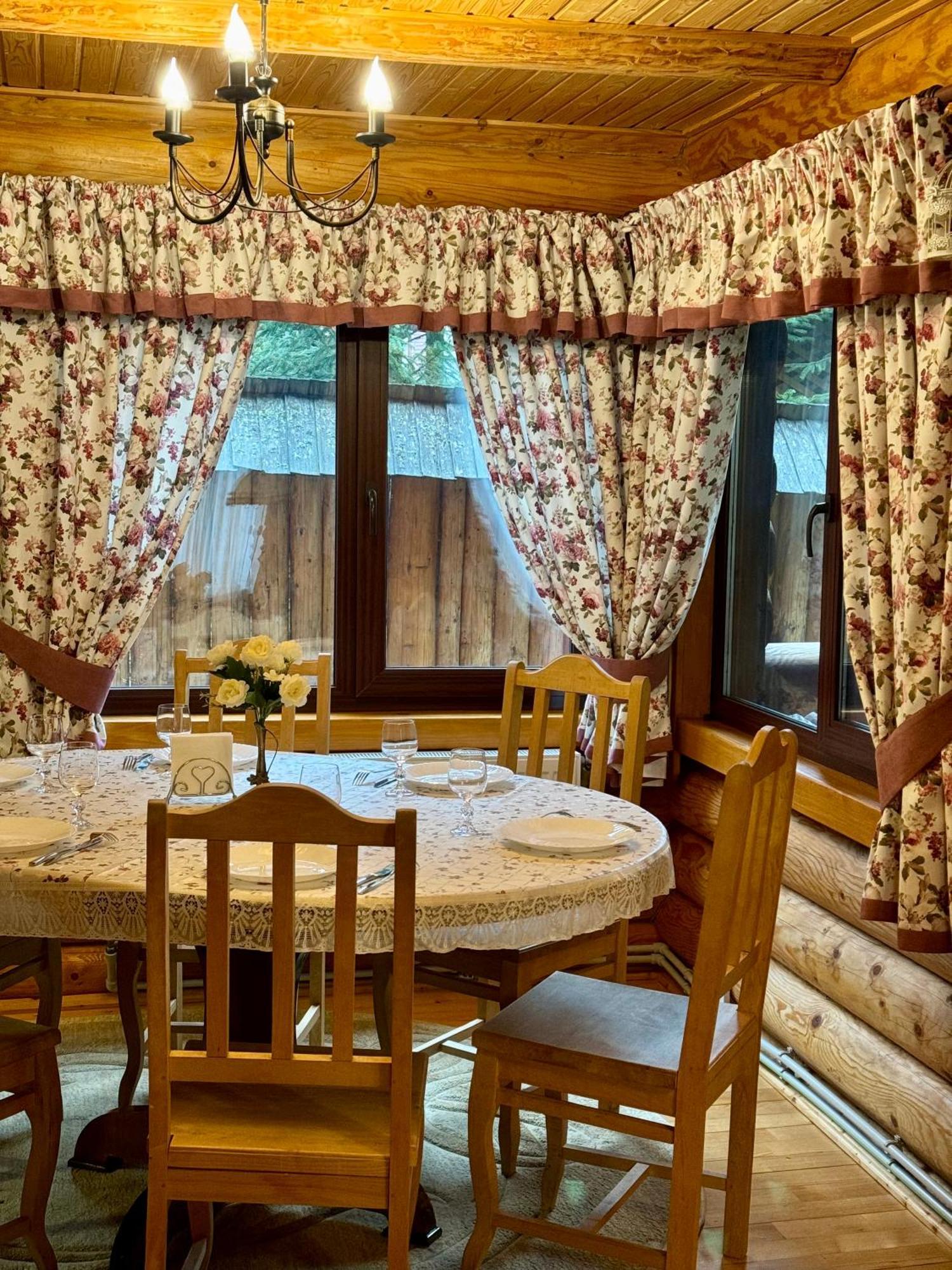 Cottage Polyanitsa Окремий Котедж З Каміном Буковел Екстериор снимка
